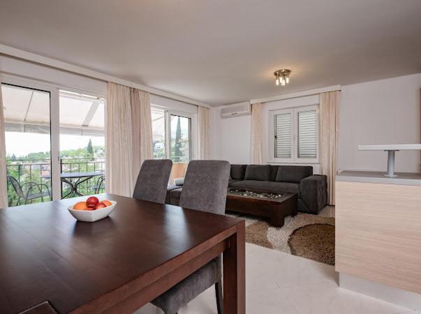 Apartments Villa Slavica Ičići Екстериор снимка